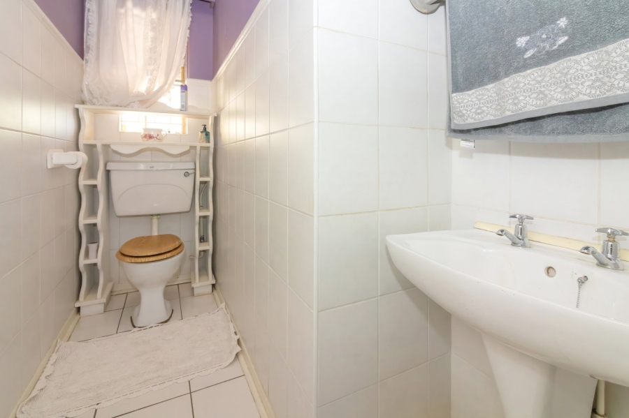 4 Bedroom Property for Sale in Suidrand Free State